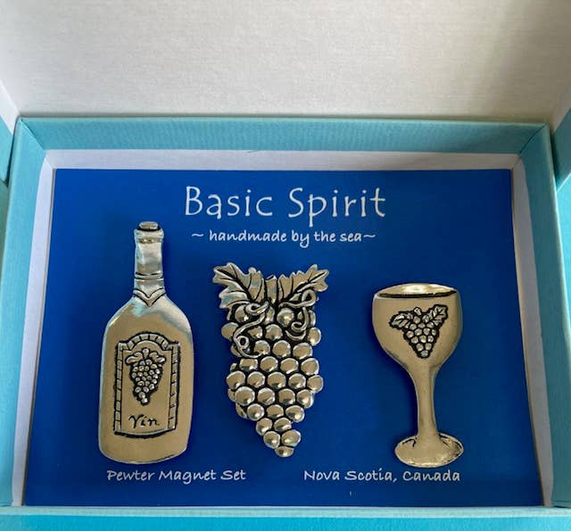 Basic Spirit - 3 piece Wine lg Magnet Set (Boxed)
