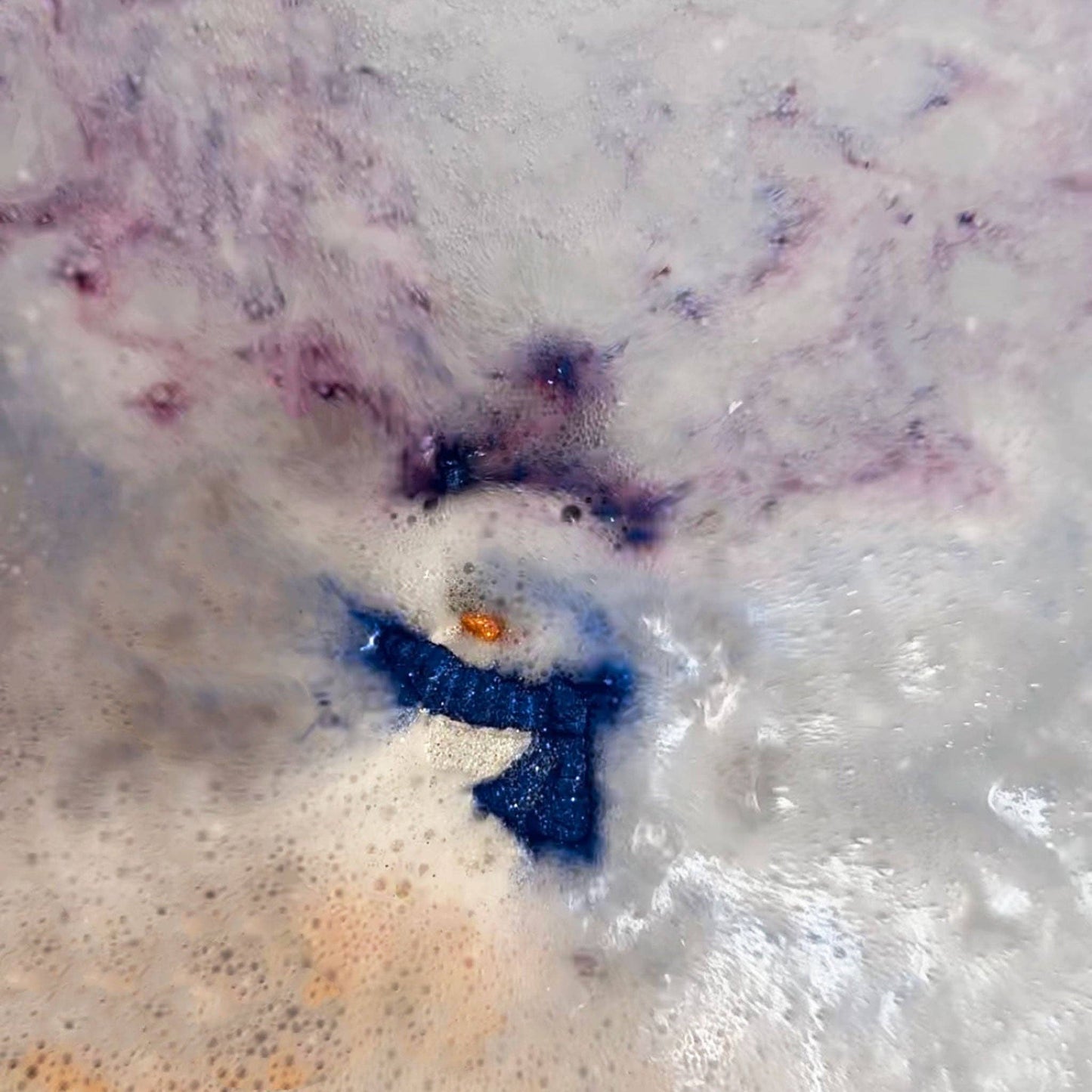 The Bomb Bar - Christmas - Mini Penguin W/Toque