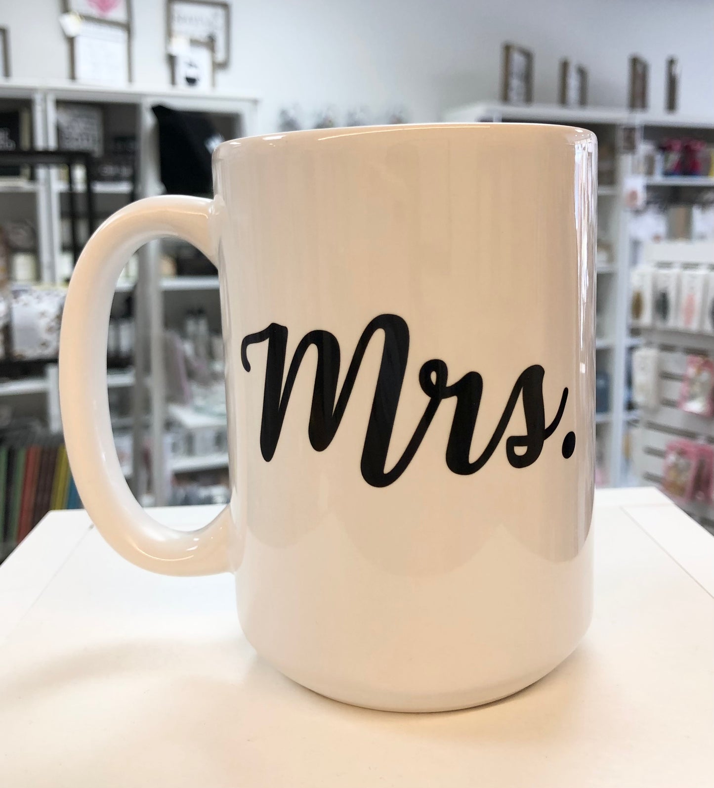 The Playful Pineapple - MRS / MR mugs