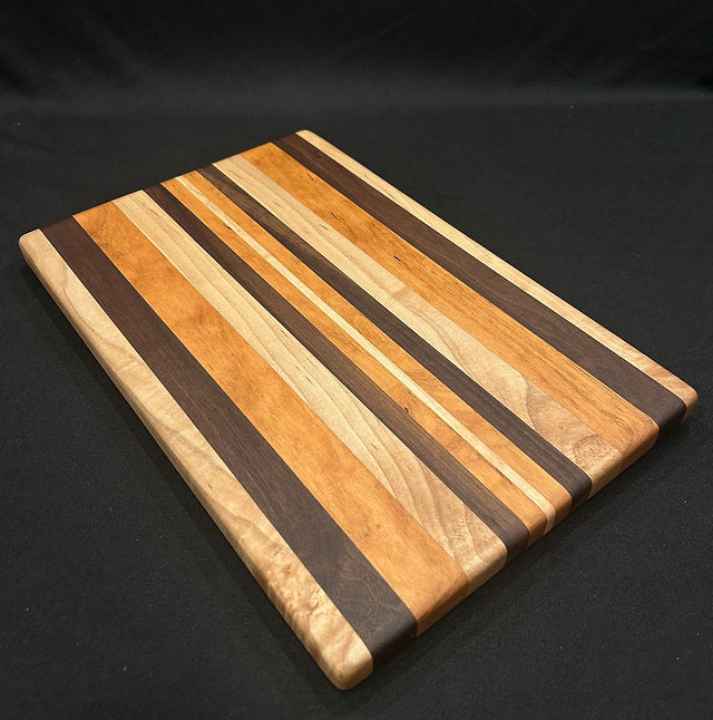 Woodworking By Adam - Cutting Board #40