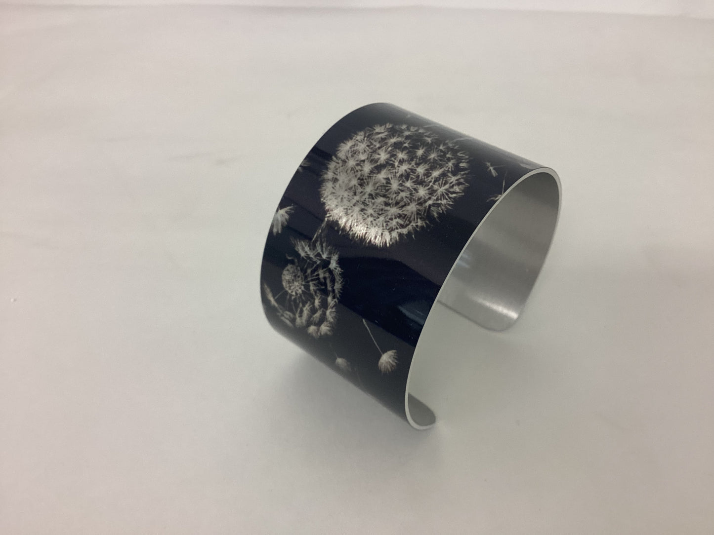 Giftologie- Large cuffs