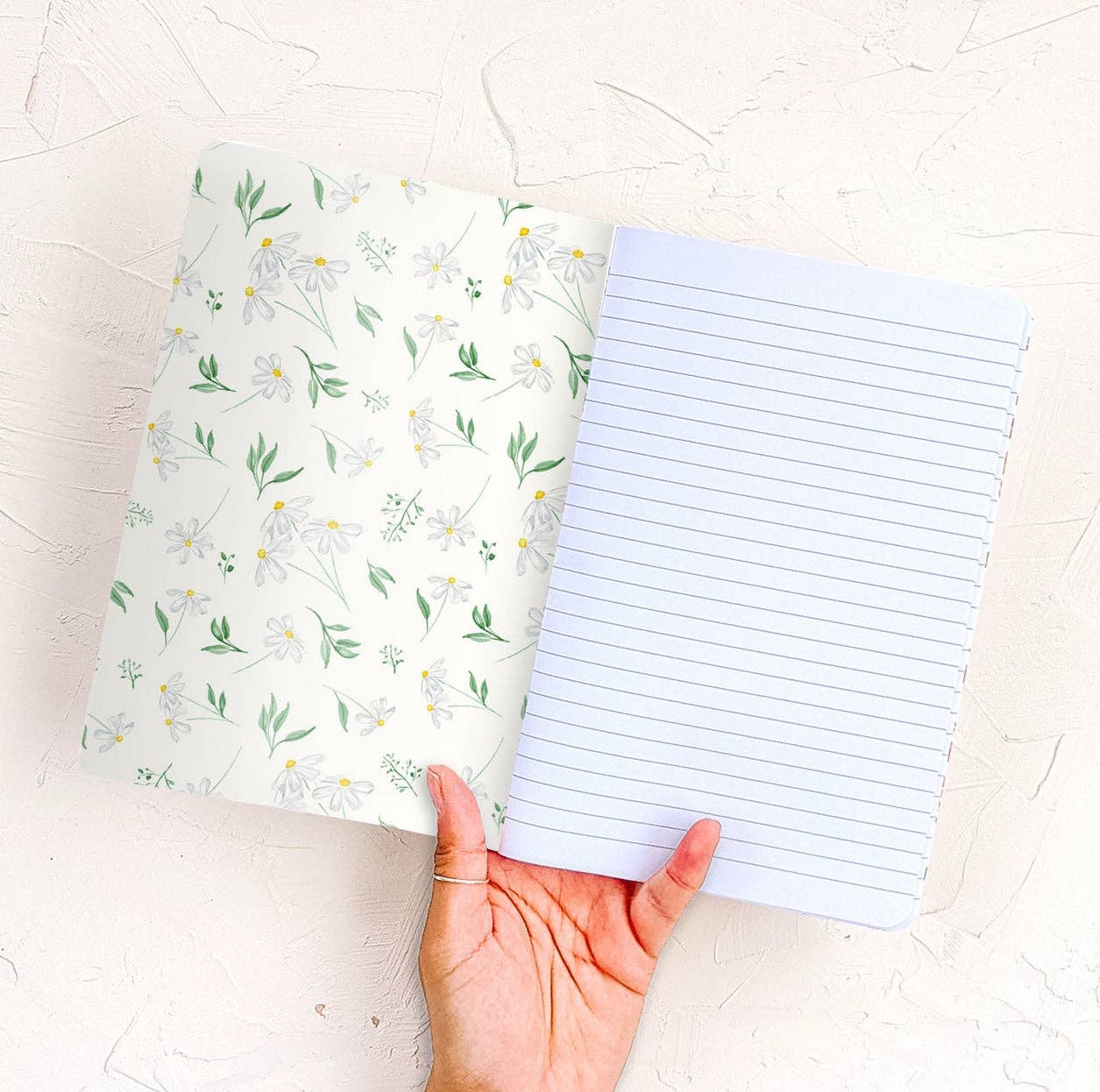 Almeida Illustrations - Daisies Floral Notebook - 48 Lined Pages