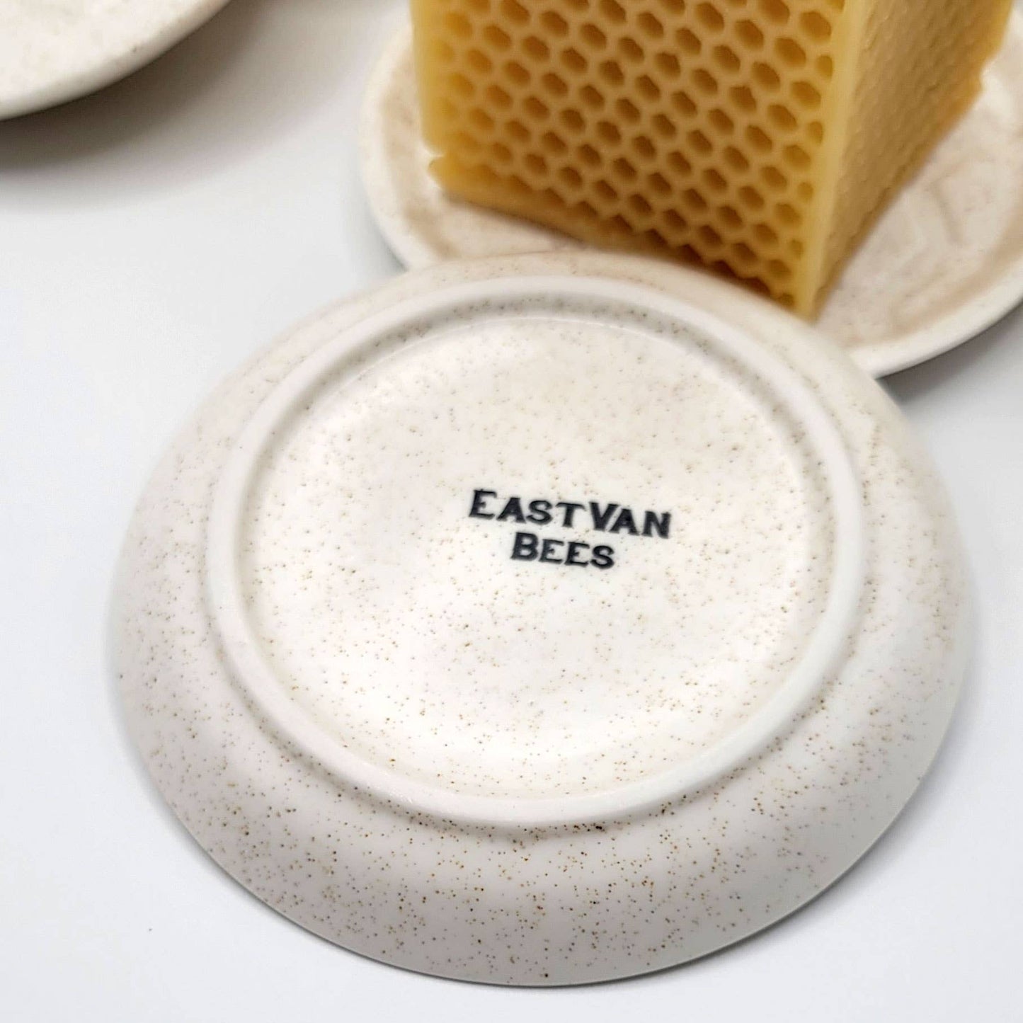 Eastvan bees - Nordic -Hygge-style candle plate