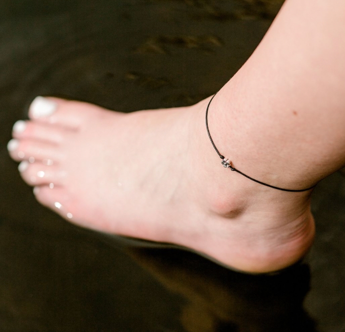 Hawk's Nest Jewelry Studio - Flower Wishlet: Flower