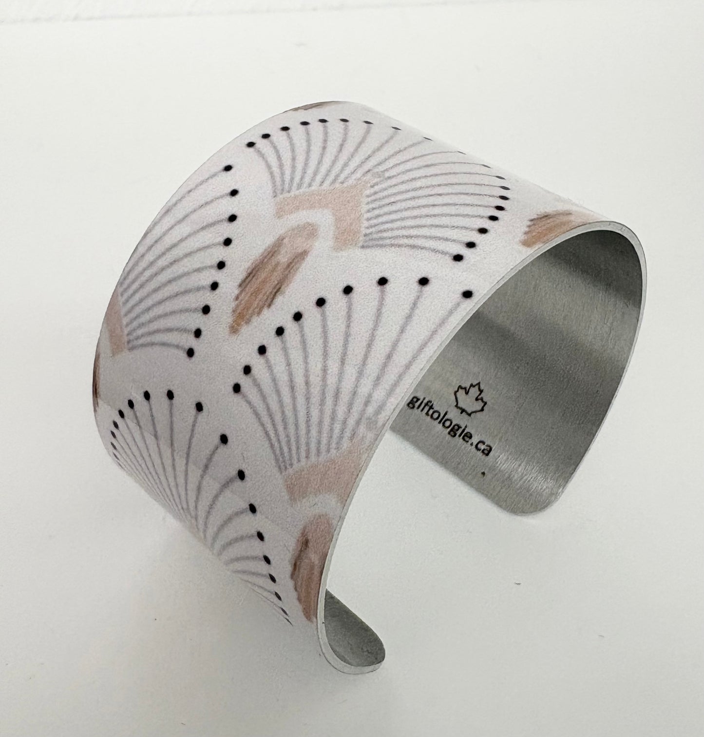 Giftologie- Large cuffs