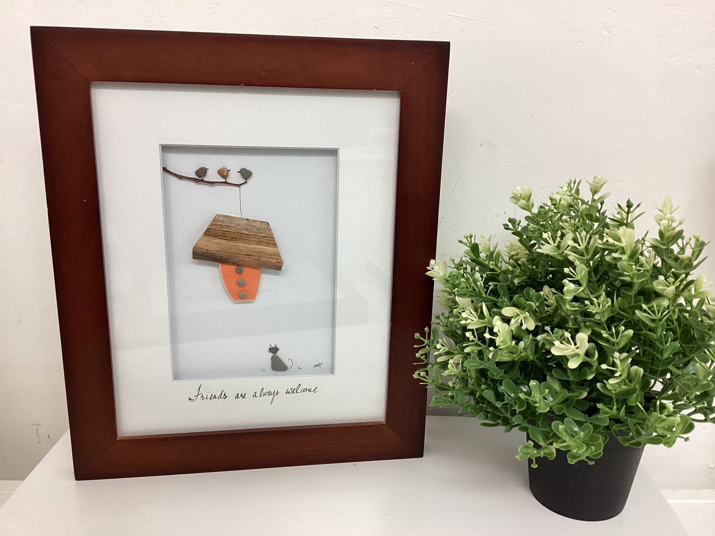 Whispering Pebble frame- Animal and Pets