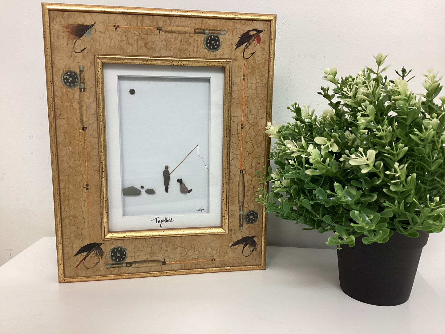 Whispering Pebble frame- Animal and Pets