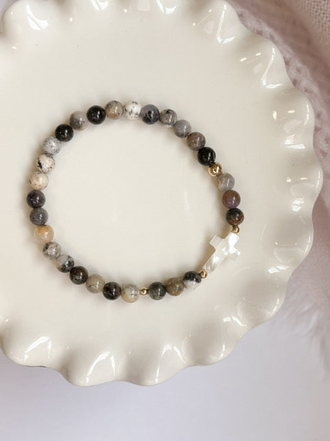 All things i heart - Cross Bracelet