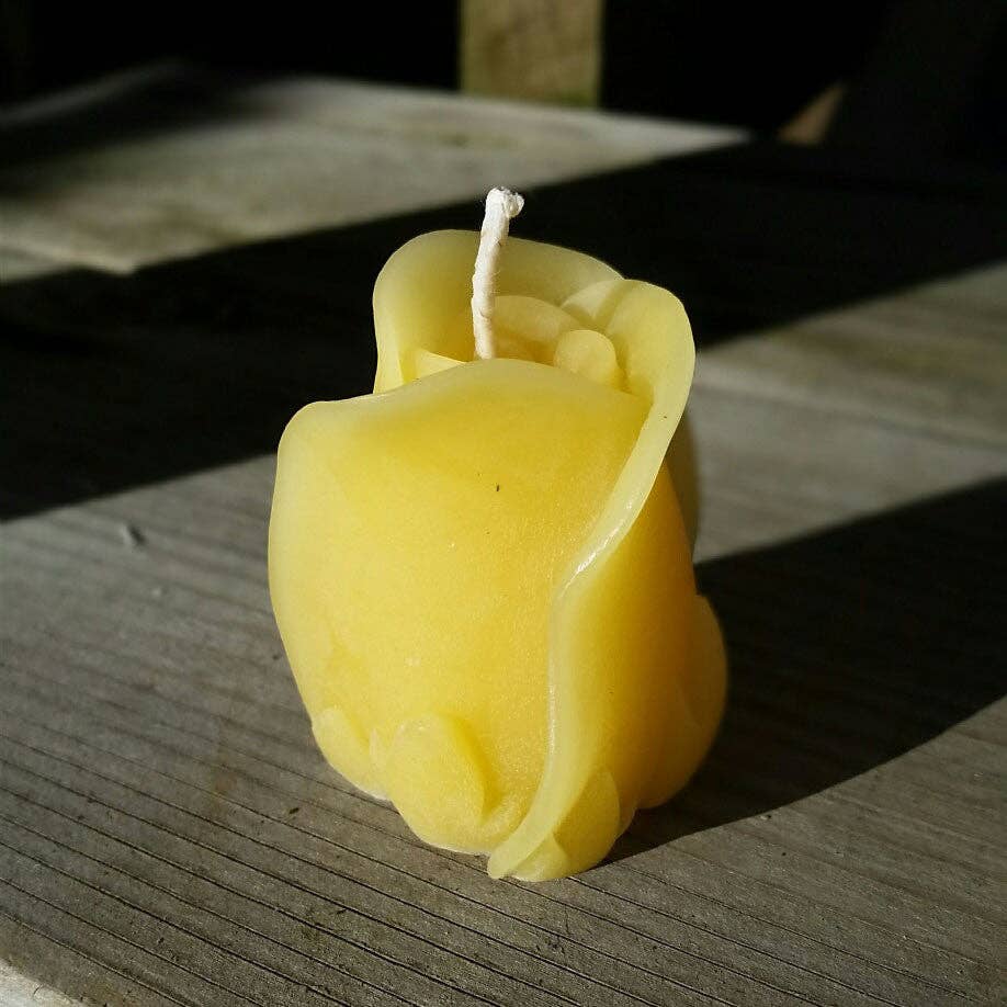 Eastvan bees - Rose Bud - 100% Beeswax Candle