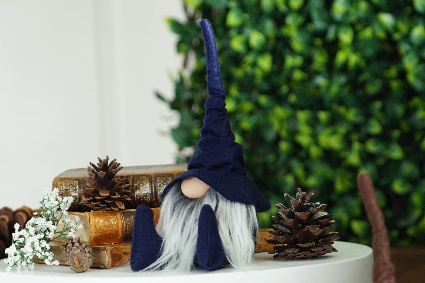 Gnomevillestudios - Fall Wizard Gnomes – All-Season Magical Book Shelf decor: Ruby- Frosty Beard / Large