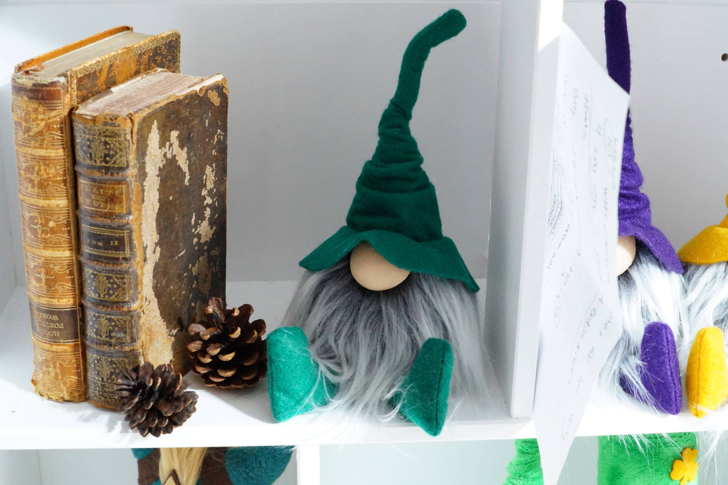 Gnomevillestudios - Fall Wizard Gnomes – All-Season Magical Book Shelf decor: Ruby- Frosty Beard / Large