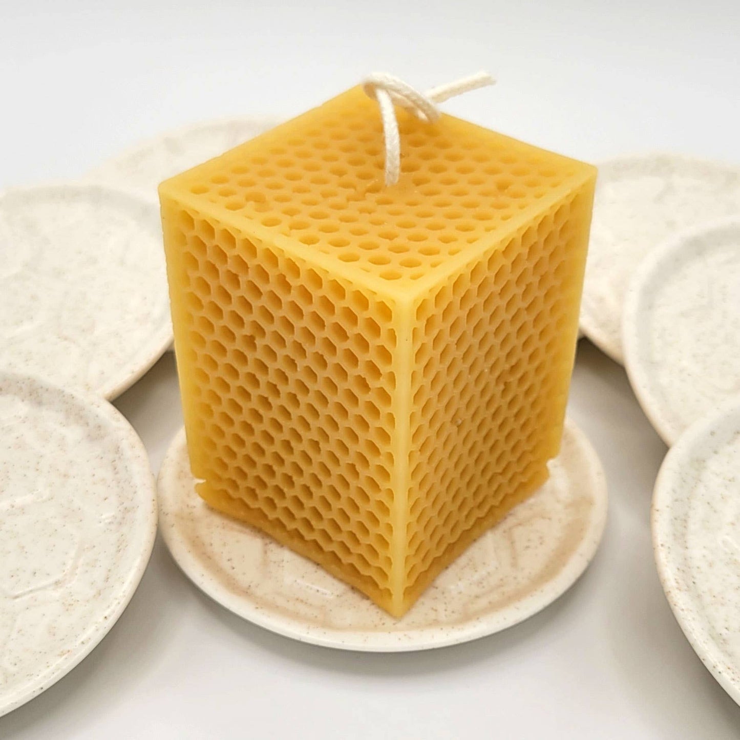 Eastvan bees - Nordic -Hygge-style candle plate