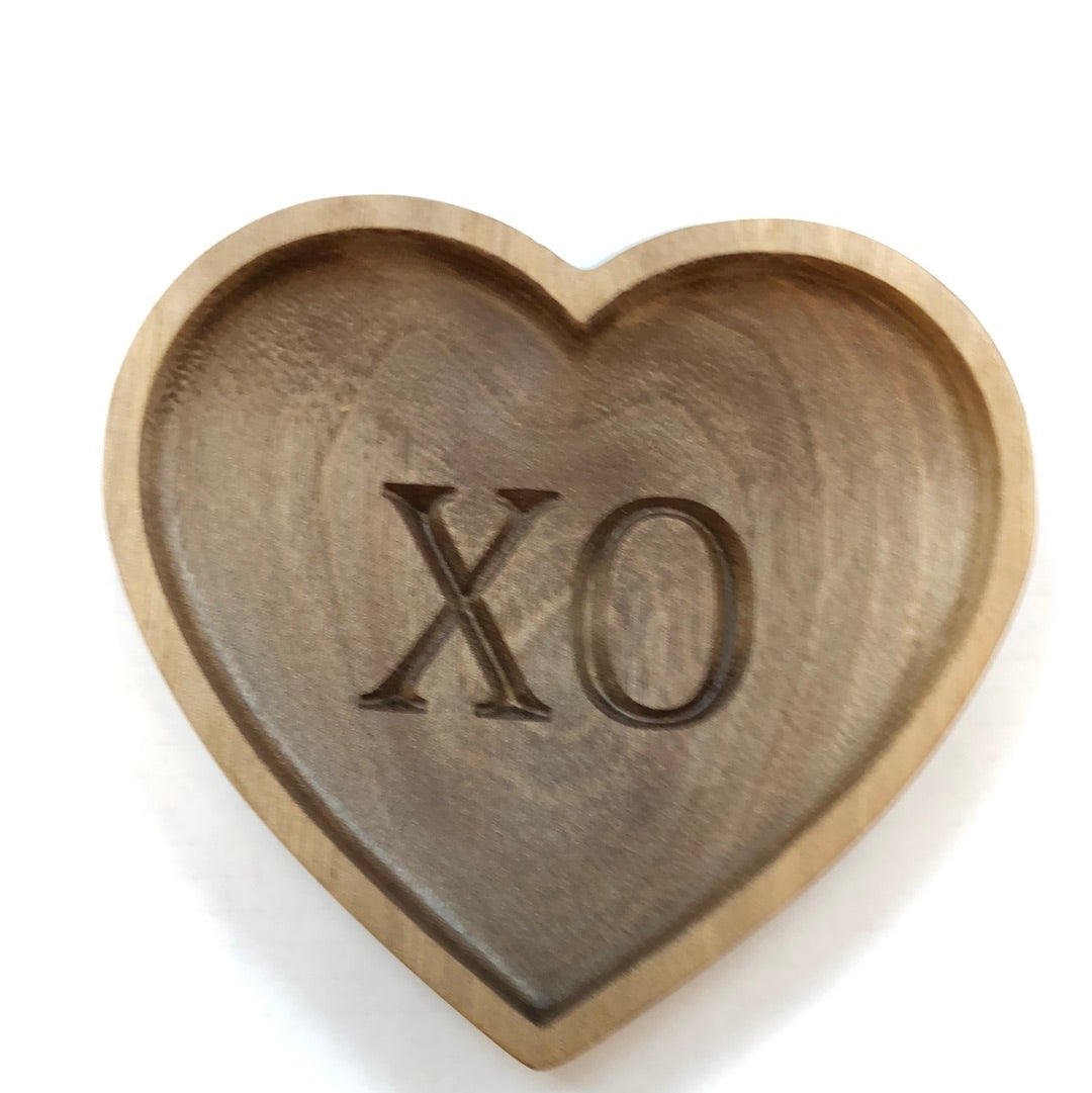 lakeHouse Carving - Wooden heart dishes